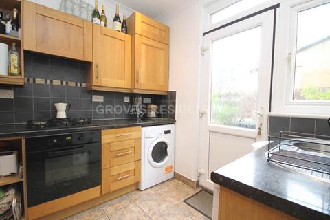 2 bedroom flat for sale, Elm Road, New Malden