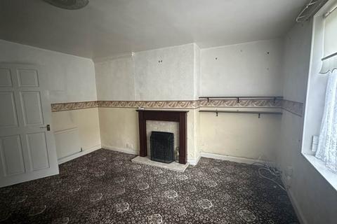 3 bedroom terraced house to rent, Long Lane, Huddersfield HD5