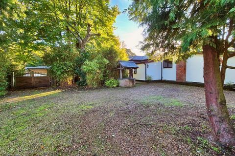 4 bedroom detached bungalow to rent, Main Road, Kesgrave