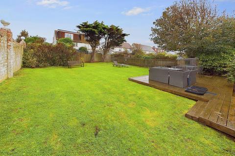 4 bedroom detached house for sale, Kingsway, Hove, BN3 4PD