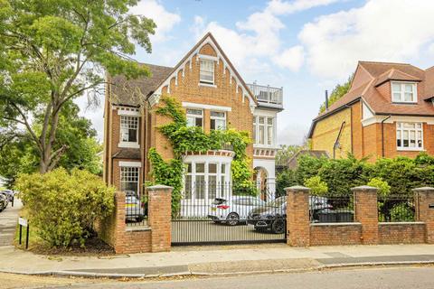 2 bedroom flat to rent, Strawberry Hill Road, Twickenham TW1