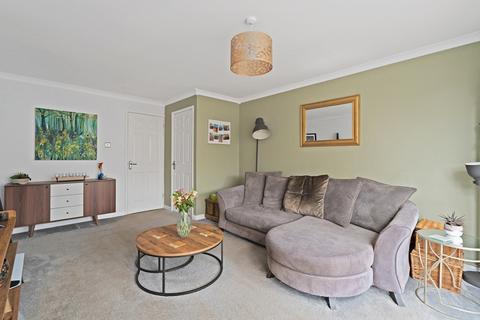 2 bedroom end of terrace house for sale, Calbourne, Netley Abbey, Southampton, Hampshire. SO31 5GS