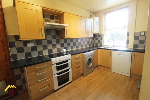 3 bedroom terraced house to rent, Earlesmere Avenue, Doncaster DN4