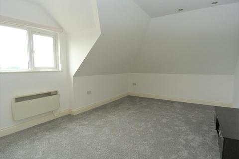 1 bedroom apartment to rent, Edward Way, Ashford TW15