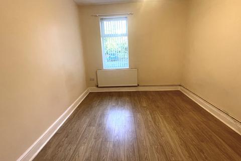 1 bedroom flat to rent, Stow Park Court, ,