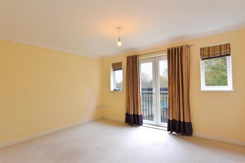 3 bedroom townhouse to rent, Blue Bridge Lane, York