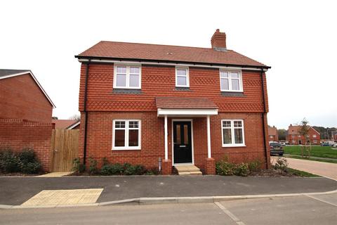 3 bedroom detached house to rent, Gobey Drive, West Broyle