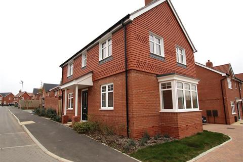 3 bedroom detached house to rent, Gobey Drive, West Broyle