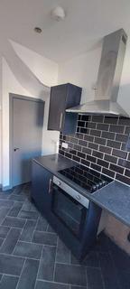 2 bedroom flat to rent, Leeds LS11