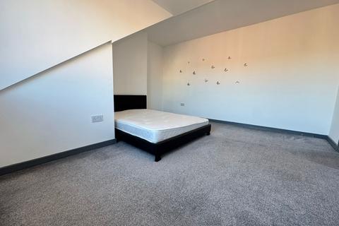 2 bedroom terraced house to rent, Leeds LS11