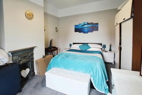 1 bedroom terraced house for sale, Fountain Street, Morley, LS27