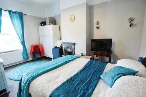 1 bedroom terraced house for sale, Fountain Street, Morley, LS27