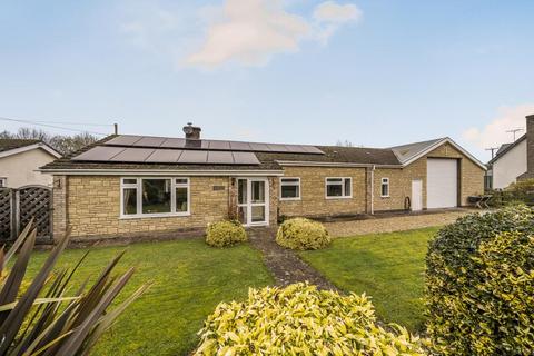 3 bedroom detached bungalow for sale, Walton,  Powys,  LD8