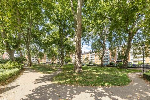 1 bedroom flat for sale, Regent Square, London WC1H