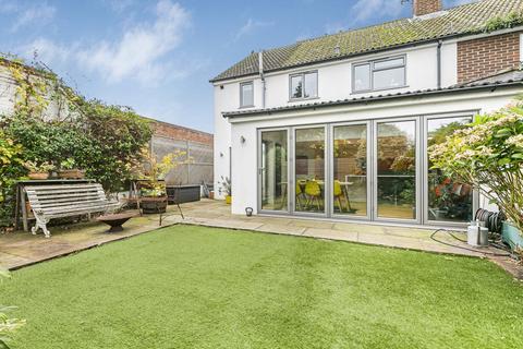 4 bedroom semi-detached house for sale, Cross Street, Hampton Hill, Hampton, TW12