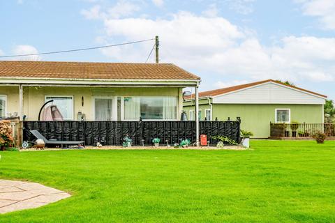 3 bedroom chalet for sale, Rainbows End Park, Bacton