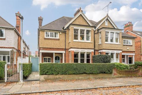 5 bedroom house for sale, Shaftesbury Avenue, Bedford