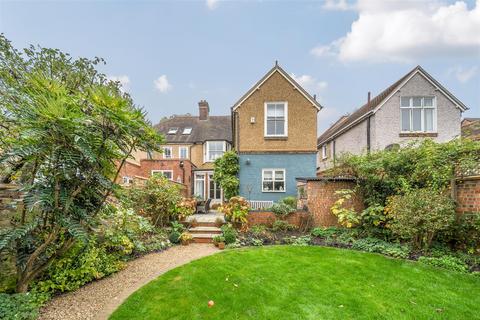 5 bedroom house for sale, Shaftesbury Avenue, Bedford