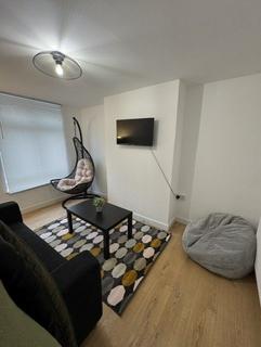 1 bedroom flat to rent, Frinton Mews, Ilford IG2