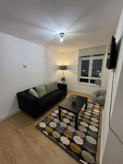 1 bedroom flat to rent, Frinton Mews, Ilford IG2