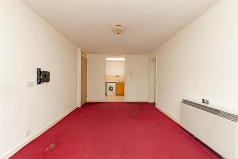 1 bedroom apartment for sale, Nightingale Lane, Wanstead