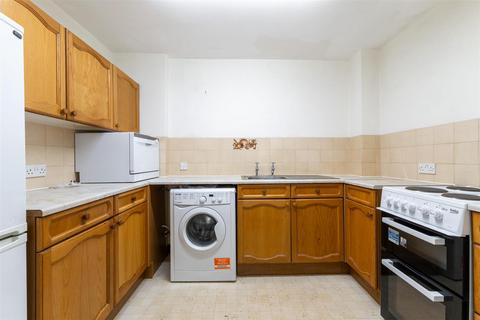 1 bedroom apartment for sale, Nightingale Lane, Wanstead