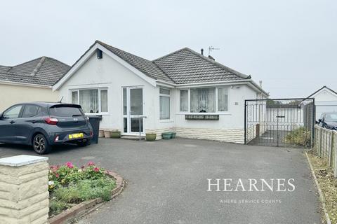 3 bedroom bungalow for sale, Corbiere Avenue, Alderney, Poole, BH12