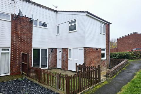 3 bedroom end of terrace house to rent, 12 Orkney Close, Basingstoke