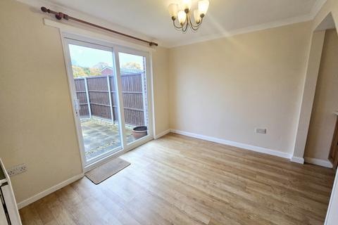 3 bedroom end of terrace house to rent, 12 Orkney Close, Basingstoke