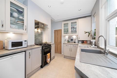 1 bedroom flat for sale, High Street, Purley CR8