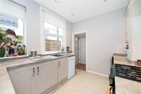 1 bedroom flat for sale, High Street, Purley CR8