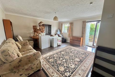 undefined, Grant Close, Selsey