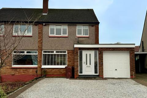 3 bedroom semi-detached house for sale, Yetts Crescent, Kirkintilloch, G66