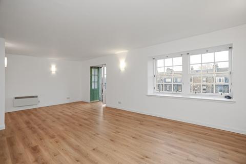 91/14 Constitution Street, Edinburgh, EH6 7AE