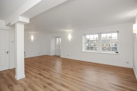 91/14 Constitution Street, Edinburgh, EH6 7AE