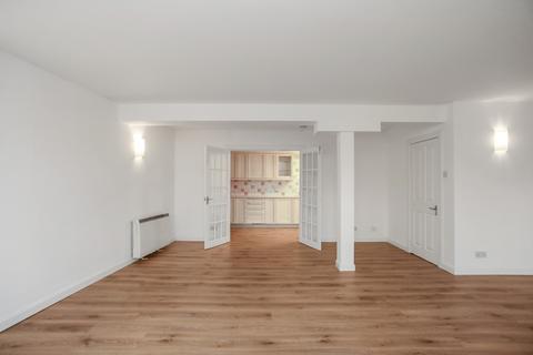 91/14 Constitution Street, Edinburgh, EH6 7AE