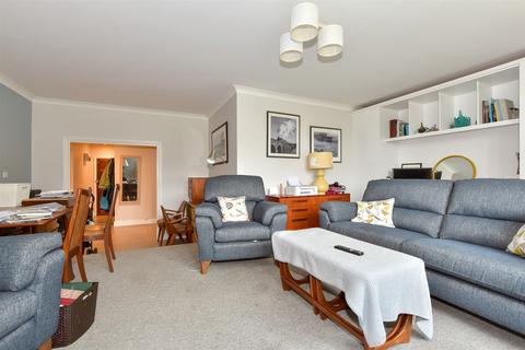 2 bedroom ground floor flat for sale, The Durlocks, Folkestone, Kent