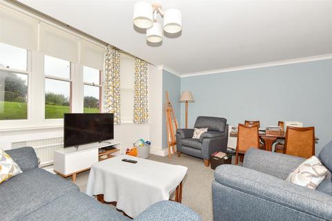 2 bedroom ground floor flat for sale, The Durlocks, Folkestone, Kent