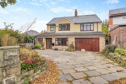 4 bedroom detached house for sale, Berry Hill Lane, Mansfield