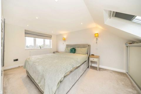 6 bedroom semi-detached house for sale, Birch Grove, Shepperton TW17