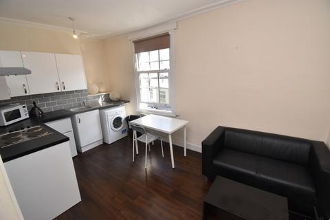 1 bedroom flat to rent, Regent Place, Leamington Spa, Warwickshire, CV31