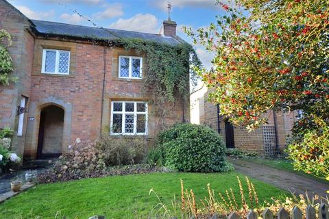 3 bedroom house to rent, Main Street, Great Brington