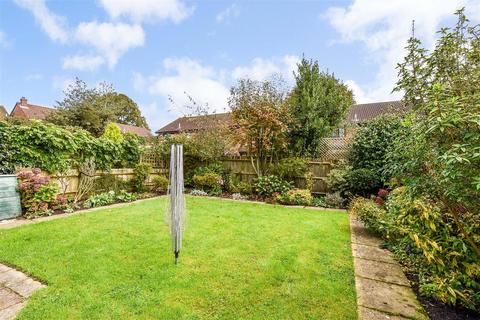 33 Bepton Down, Petersfield, GU31 4PR