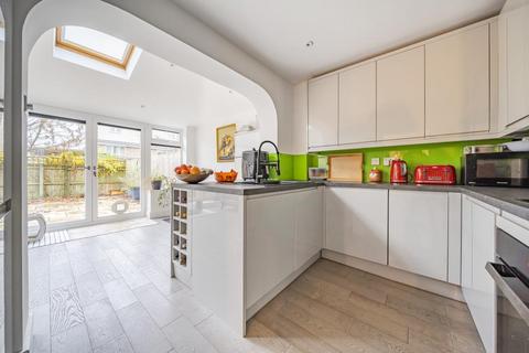 188 Blakes Avenue, Witney, OX28 3UD