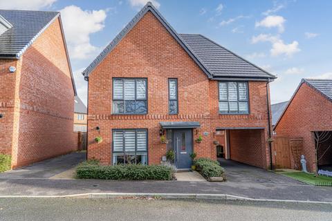 4 bedroom detached house for sale, John Haselden Crescent, Ashford, TN23