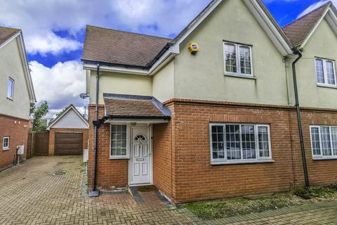 3 bedroom semi-detached house for sale, Gosbecks View, Colchester, CO2