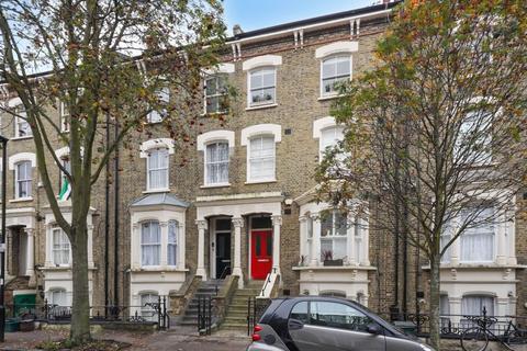 2 bedroom apartment for sale, Crayford Road, London, N7