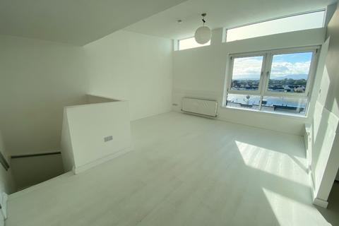 2 bedroom flat to rent, Colonsay View, Granton, Edinburgh, EH5