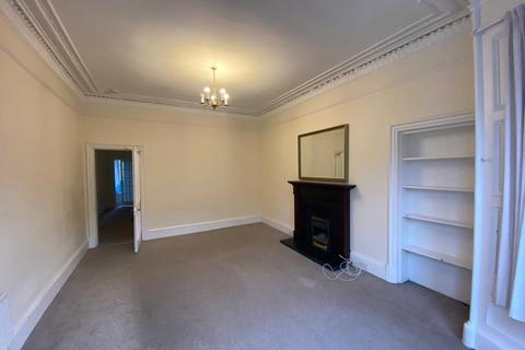 3 bedroom flat to rent, Thirlestane Road, Marchmont, Edinburgh, EH9