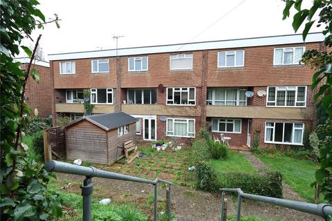 2 bedroom maisonette for sale, Weydon Lane, Farnham, Surrey, GU9